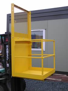 FORKLIFT SAFETY ACCESS PLATFORM Image