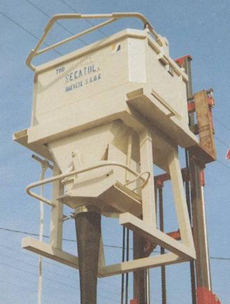 TUD FORKLIFT COLUMN CONCRETE SKIP Image